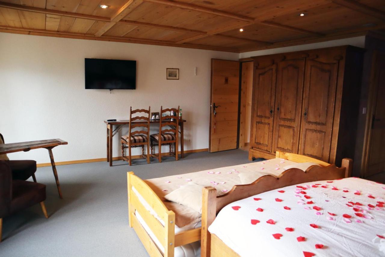 Gruyere 3*